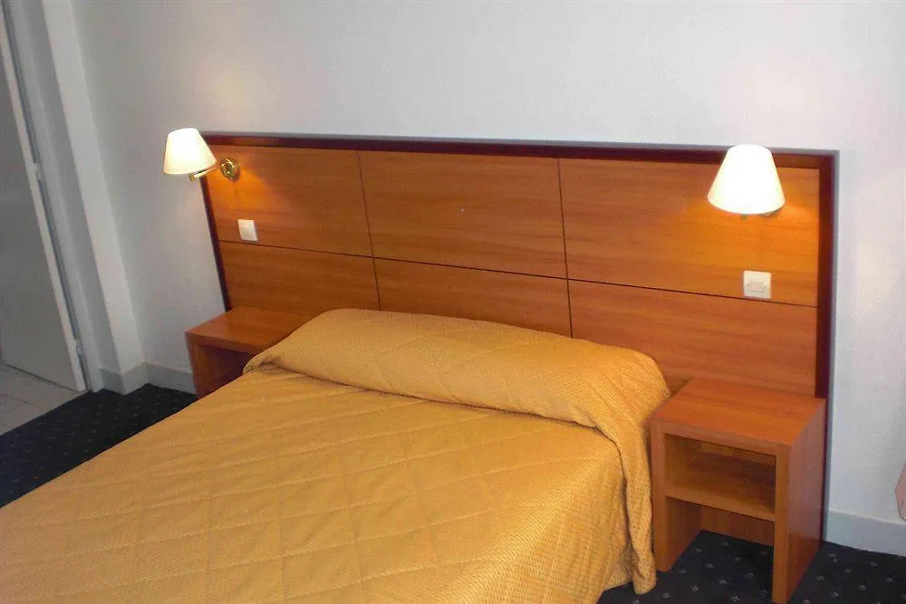 Hotel Coypel By Magna Arbor Parijs
