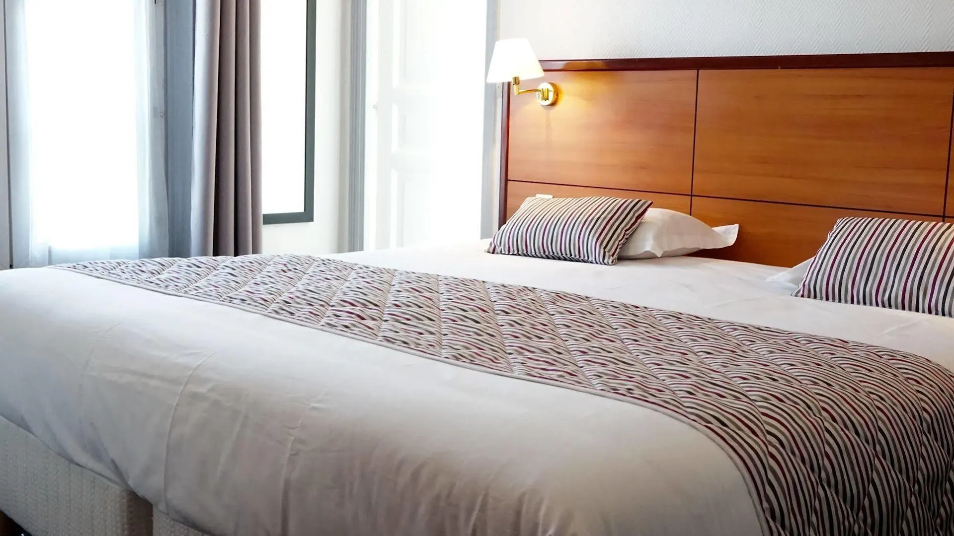 Coypel By Magna Arbor Hotel Paris
