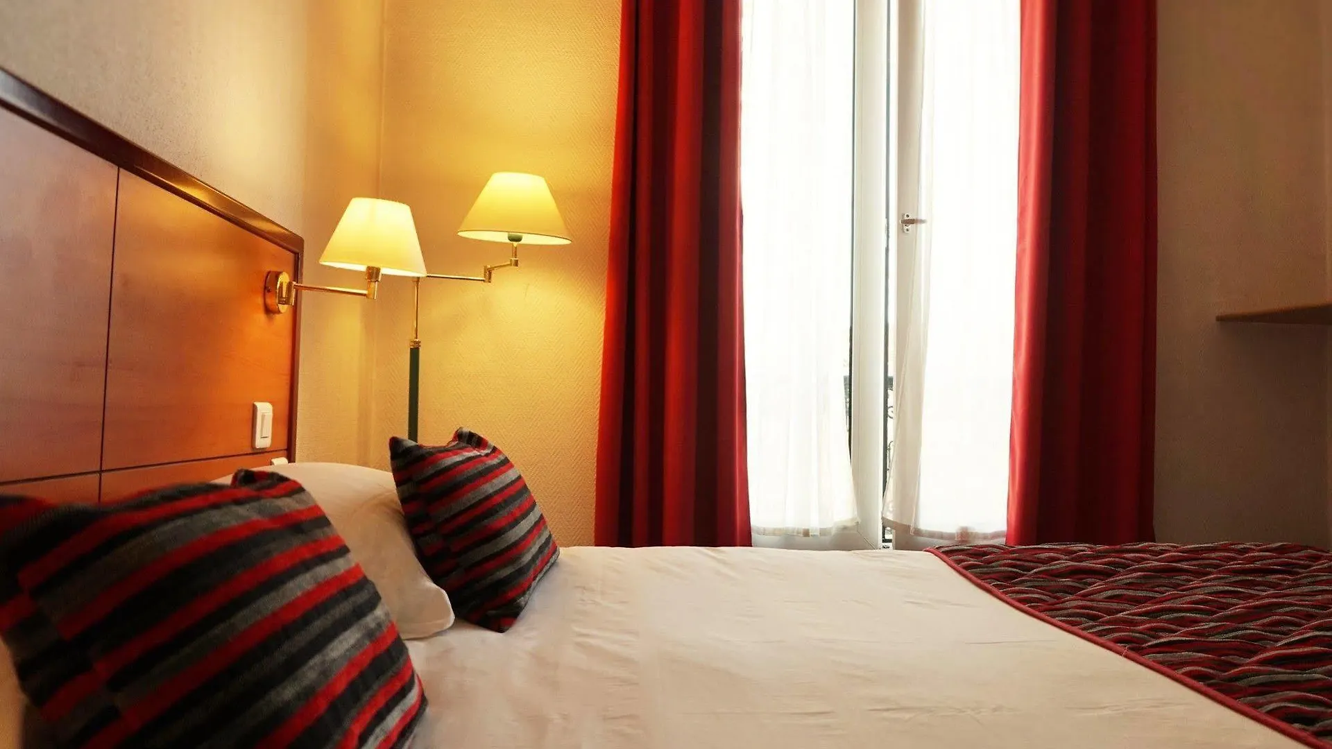 Coypel By Magna Arbor Hotel Paris